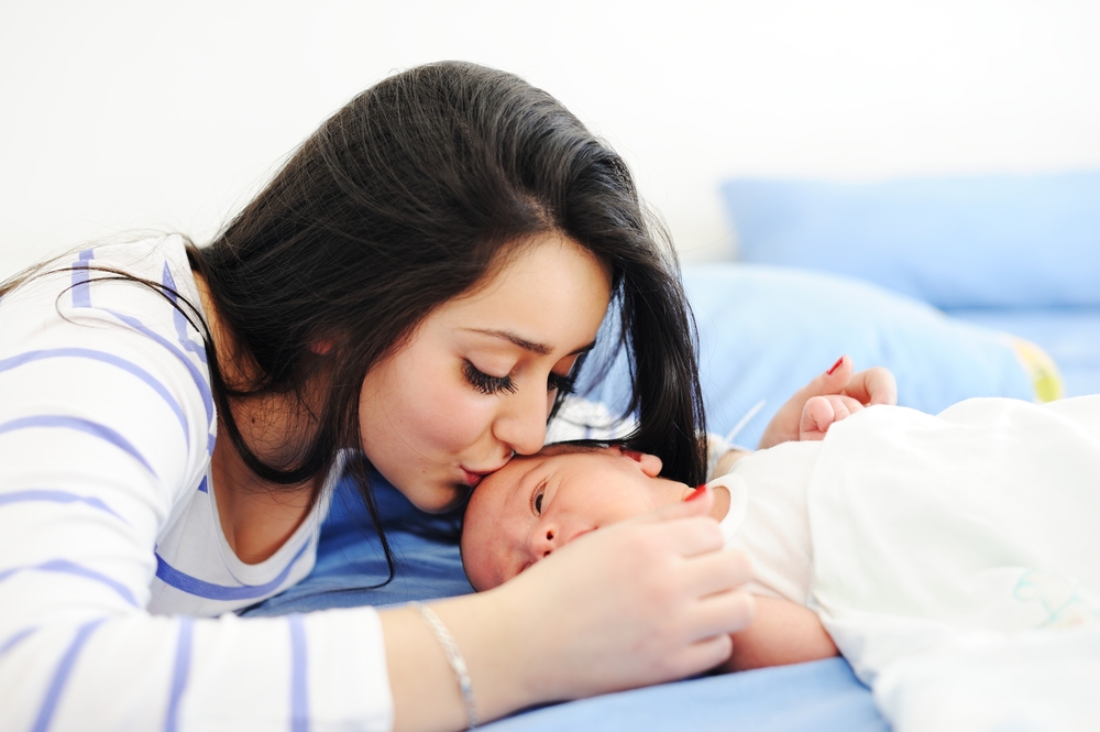 Newborn feeding 101: How much and how often to feed baby