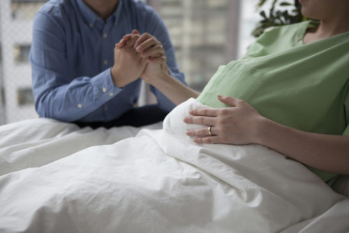 What are the signs of preterm labor?