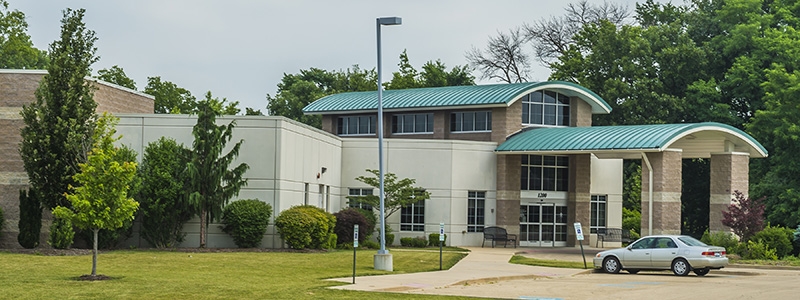 Fox River Cancer Center - Exterior
