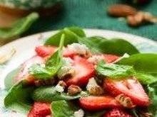 Springtime Strawberry Spinach Salad